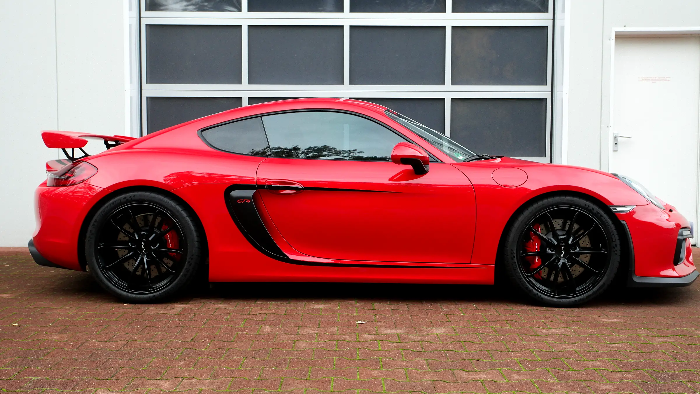 Porsche 718 Cayman GT4, Dekorbeklebung mit RS-Dekor