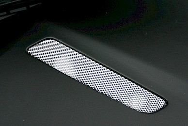 Vollverklebung Aston Martin Db9 Von Weiss In Schwarz Metallic  (Bild 9/15)