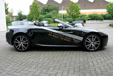 Beschriftung Aston Martin V8 Vantage N420 