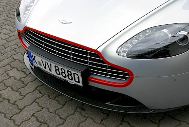 Dekorbeklebung Aston Martin V8 Vantage Unon Jack 