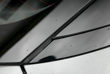 Teilbeklebung Aston Martin Db11 Dach Und Dachholm In Schwarz Glanzend  (Bild 7/8)