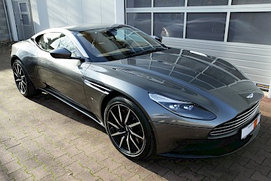 Teilbeklebung Aston Martin Db11 Dachholm In Silber Geburstet  (Bild 2/11)