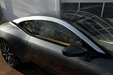 Teilbeklebung Aston Martin Db11 Dachholm In Silber Geburstet  (Bild 3/11)