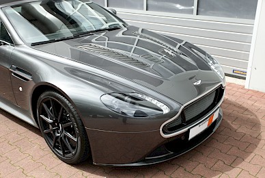 Steinschlagschutz Aston Martin V12 Vantage S Volante  (Bild 2/8)
