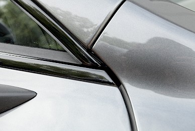 Teilbeklebung Aston Martin Rapide S Shadowline  (Bild 2/7)