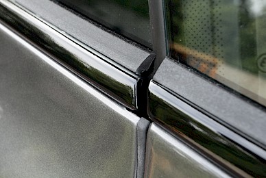 Teilbeklebung Aston Martin Rapide S Shadowline  (Bild 3/7)