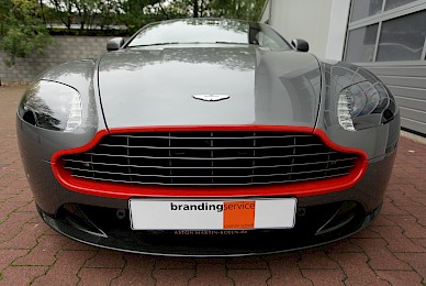 Teilbeklebung Aston Martin V8 Vantage Grillrahmen  (Bild 3/5)