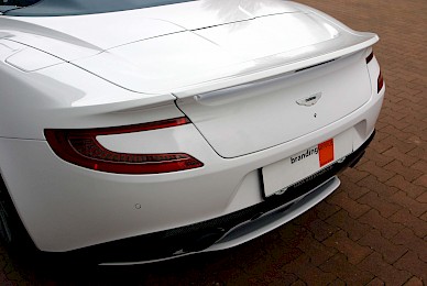 Vollverklebung Aston Martin Vanquish Volante Von Blau Metallic Inweiss  (Bild 6/15)