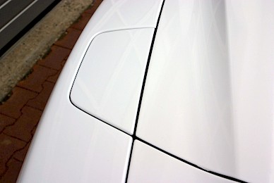 Vollverklebung Aston Martin Vanquish Volante Von Blau Metallic Inweiss  (Bild 8/15)