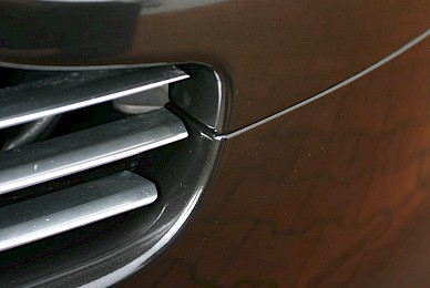 Vollverklebung Aston Martin Virage Volante Von Silber Metallic Inschwarz Metallic  (Bild 16/17)