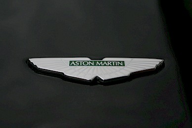 Vollverklebung Aston Martin Virage Volante Von Silber Metallic Inschwarz Metallic 