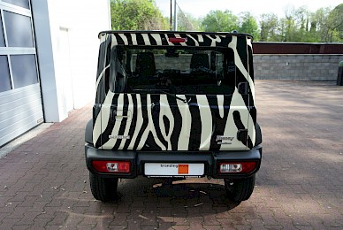 Dekorbeklebung Suzuki Jimny Im Daktari Style  (Bild 8/10)