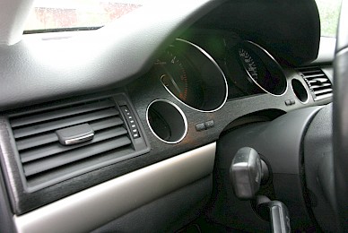 Interieurfolierung Audi A8 Von Holzdekor In Schwarz Metallic Geburstet  (Bild 7/10)