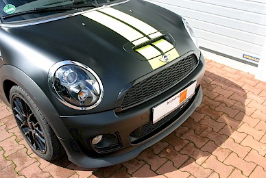 Vollverklebung Mini Roadster Jcw Von Anthrazit In Schwarz Matt Mit Dekoren Sport Stripes  (Bild 3/10)