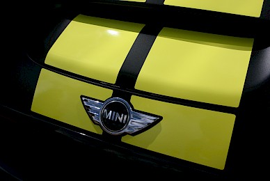 Vollverklebung Mini Roadster Jcw Von Anthrazit In Schwarz Matt Mit Dekoren Sport Stripes  (Bild 9/10)