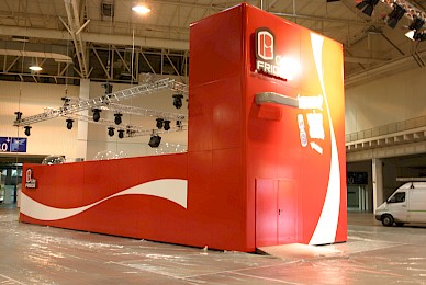 Werbetechnik Beschriftung Des Coca Cola Messestands 