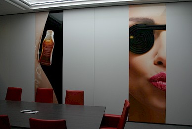 Werbetechnik Flur Dekoration Mit Digitaldrucken Haribo Bonn  (Bild 6/7)