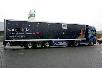 Lkw Auflieger Vollverklebung 3m Scotchlite Reflexfolie  (Bild 3/4)