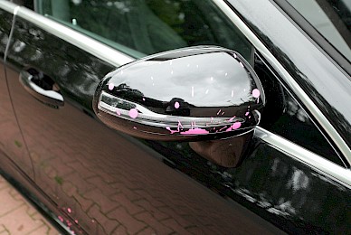 Fahrzeugbeschriftung Mercedes Cls Telekom Magenta Spritzer  (Bild 3/5)