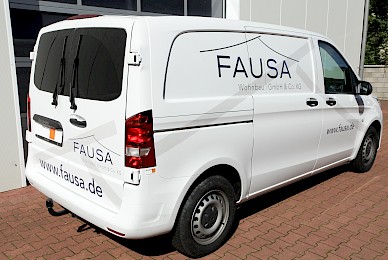 Fahrzeugbeschriftung Mercedes Vito Fausa Wohnbau  (Bild 2/5)