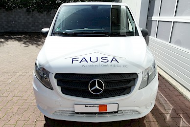 Fahrzeugbeschriftung Mercedes Vito Fausa Wohnbau  (Bild 4/5)