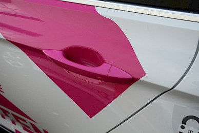 Fahrzeugbeschriftung Vw Passat Gte Telekom Karriere  (Bild 10/11)