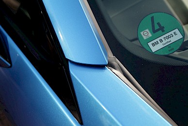 Bmw I8 Vollverklebung Von Schwarz In Protonicblue Metallic  (Bild 6/10)