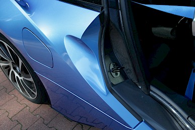 Bmw I8 Vollverklebung Von Schwarz In Protonicblue Metallic  (Bild 8/10)