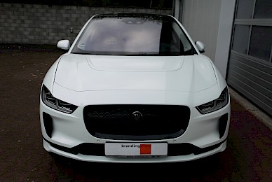 Jaguar I Pace Vollverklebung Von Schwarz In White Pearlescent Magenta  (Bild 3/13)