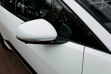 Jaguar I Pace Vollverklebung Von Schwarz In White Pearlescent Magenta  (Bild 6/13)