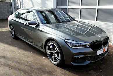 Teilbeklebung Bmw 750i Shadowline Schwarz Glaenzend  (Bild 2/9)