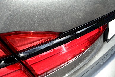 Teilbeklebung Bmw 750i Shadowline Schwarz Glaenzend  (Bild 7/9)