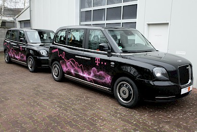 Fahrzeugbeschriftung London Taxi Der Telekom  (Bild 2/8)
