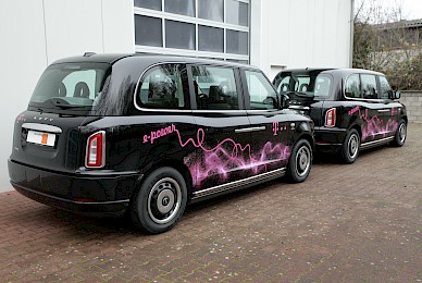 Fahrzeugbeschriftung London Taxi Der Telekom  (Bild 3/8)
