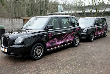 Fahrzeugbeschriftung London Taxi Der Telekom  (Bild 7/8)