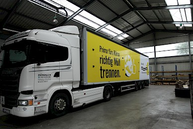 Vollverklebung Einer Aufliegerseite Mit Digitaldrucken  (Bild 3/5)