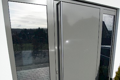 Sonnenschutz Eingang Privathaus  (Bild 2/3)