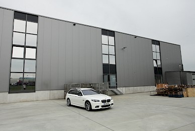 Sonnenschutz Werkhalle Amg Pesch 