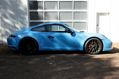 Vollverklebung Porsch 911 Carrera Gts Von Schwarz In Fjordblau 