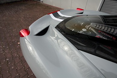 Vollverklebung Ferrari 458 Speciale Von Schwarz In Hellgrau Glaenzend  (Bild 7/10)