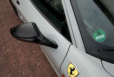 Vollverklebung Ferrari 458 Speciale Von Schwarz In Hellgrau Glaenzend  (Bild 9/10)